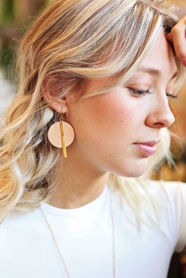 boho_style_leather_gold_circle_bar_earrings