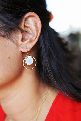 contemporary_style_gold_concrete_asymmetrical_earrings