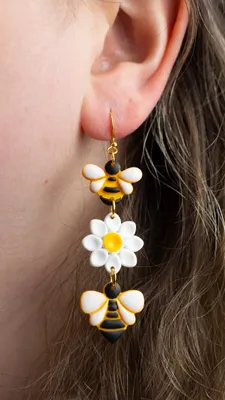 Honeybee Daisy Chain 2