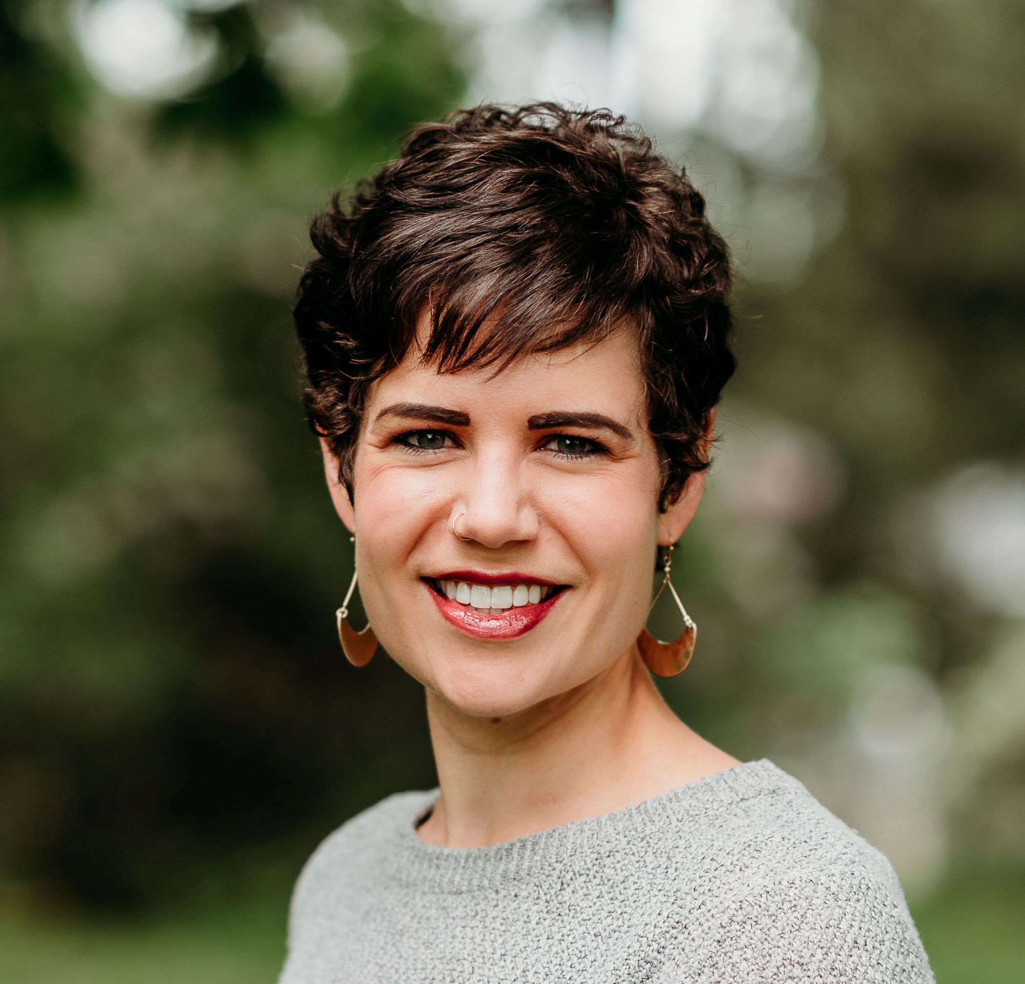 Kendel-Froese-Headshot-CROP