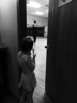 young-dancer-looking-up-2016
